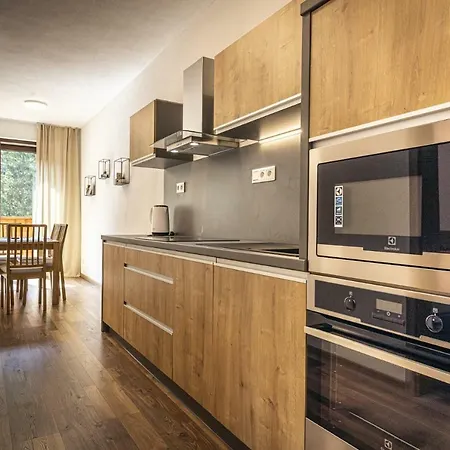 Πανσιόν Apartmanovy Dom Poludnica - Chopok Juh Tale