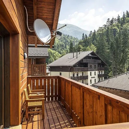 招待所 Apartmanovy Dom Poludnica - Chopok Juh 4*