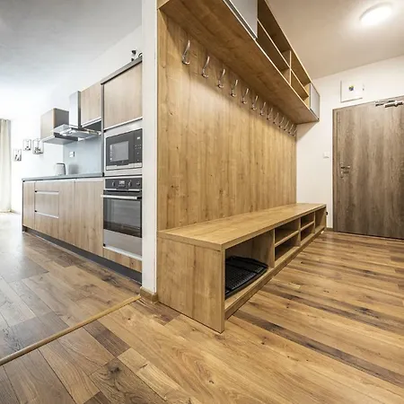 Apartmanovy Dom Poludnica - Chopok Juh Guest house Tale