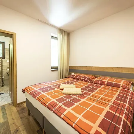 Apartmanovy Dom Poludnica - Chopok Juh 4* Tale