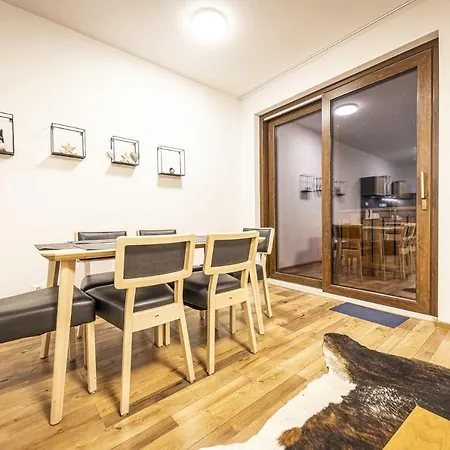 Apartmanovy Dom Poludnica - Chopok Juh 4*