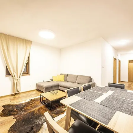 Apartmanovy Dom Poludnica - Chopok Juh Tale