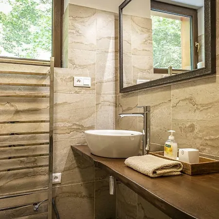 Guest house Apartmanovy Dom Poludnica - Chopok Juh 4*