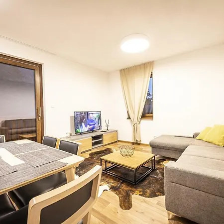 招待所 Apartmanovy Dom Poludnica - Chopok Juh