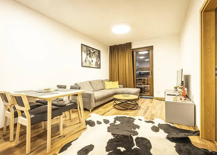 Apartmanovy Dom Poludnica - Chopok Juh Guest house