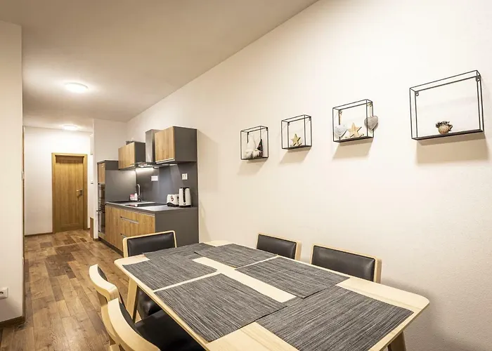 Apartmanovy Dom Poludnica - Chopok Juh Guest house